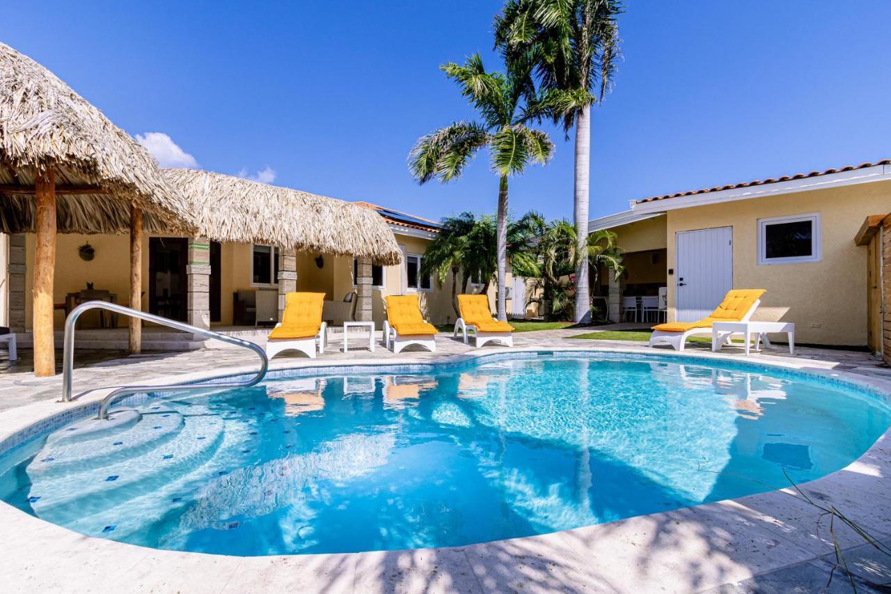 Ruby 15 Villa Palm Beach Bagian luar foto