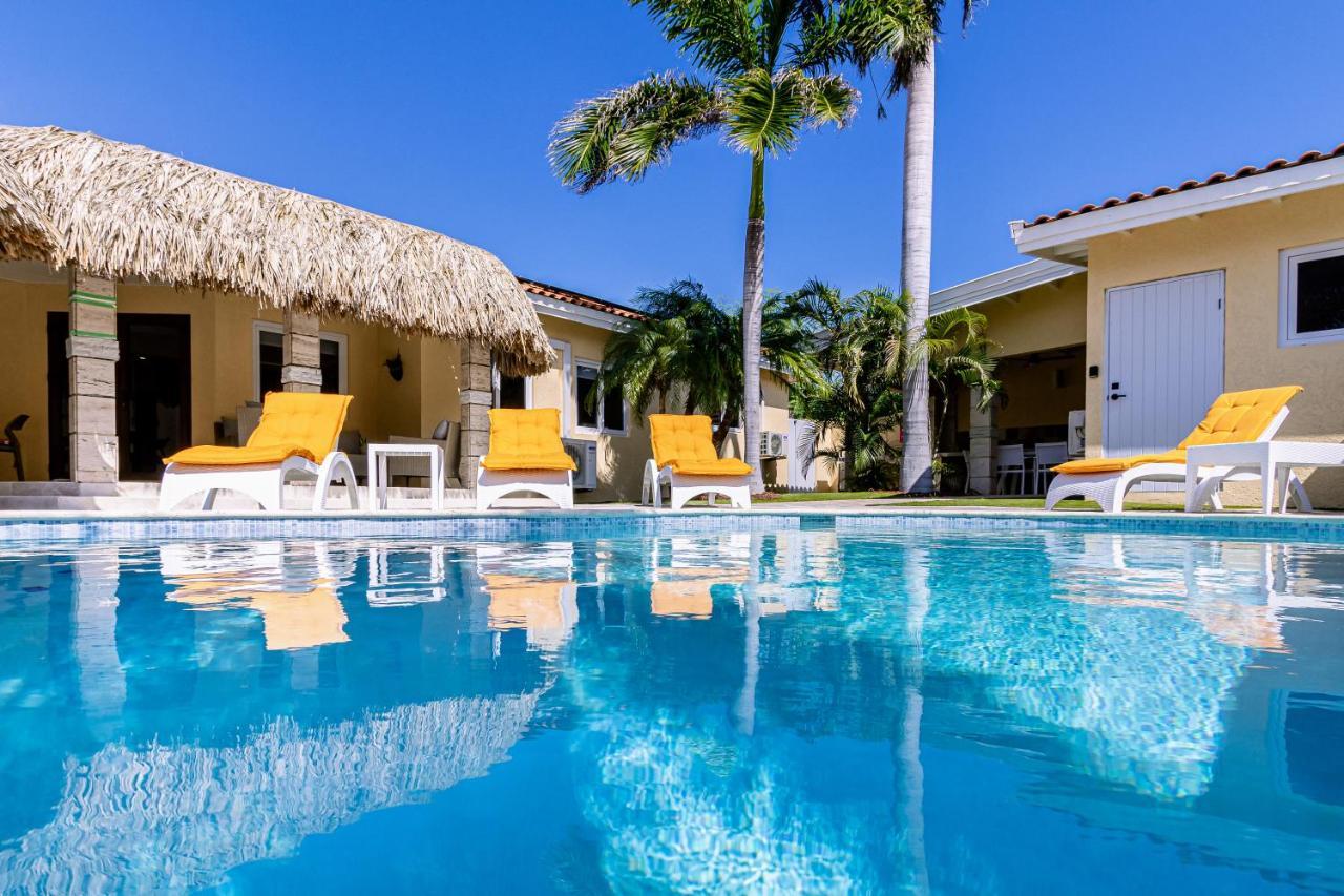 Ruby 15 Villa Palm Beach Bagian luar foto