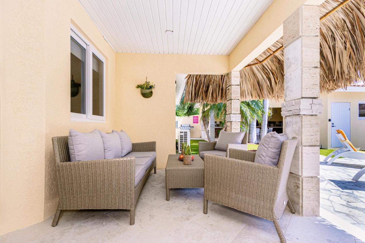 Ruby 15 Villa Palm Beach Bagian luar foto