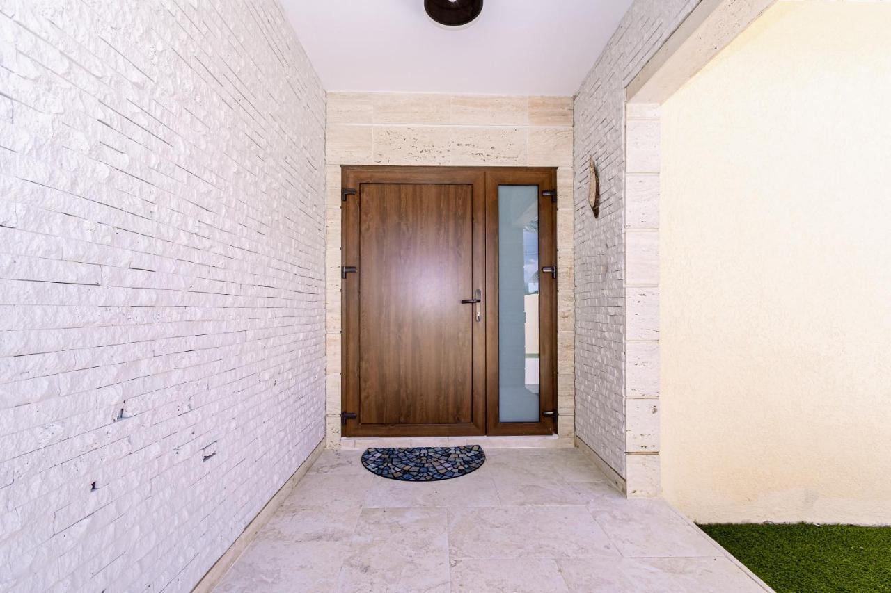 Ruby 15 Villa Palm Beach Bagian luar foto